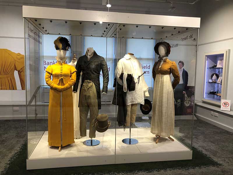 Austen fashion gallery case